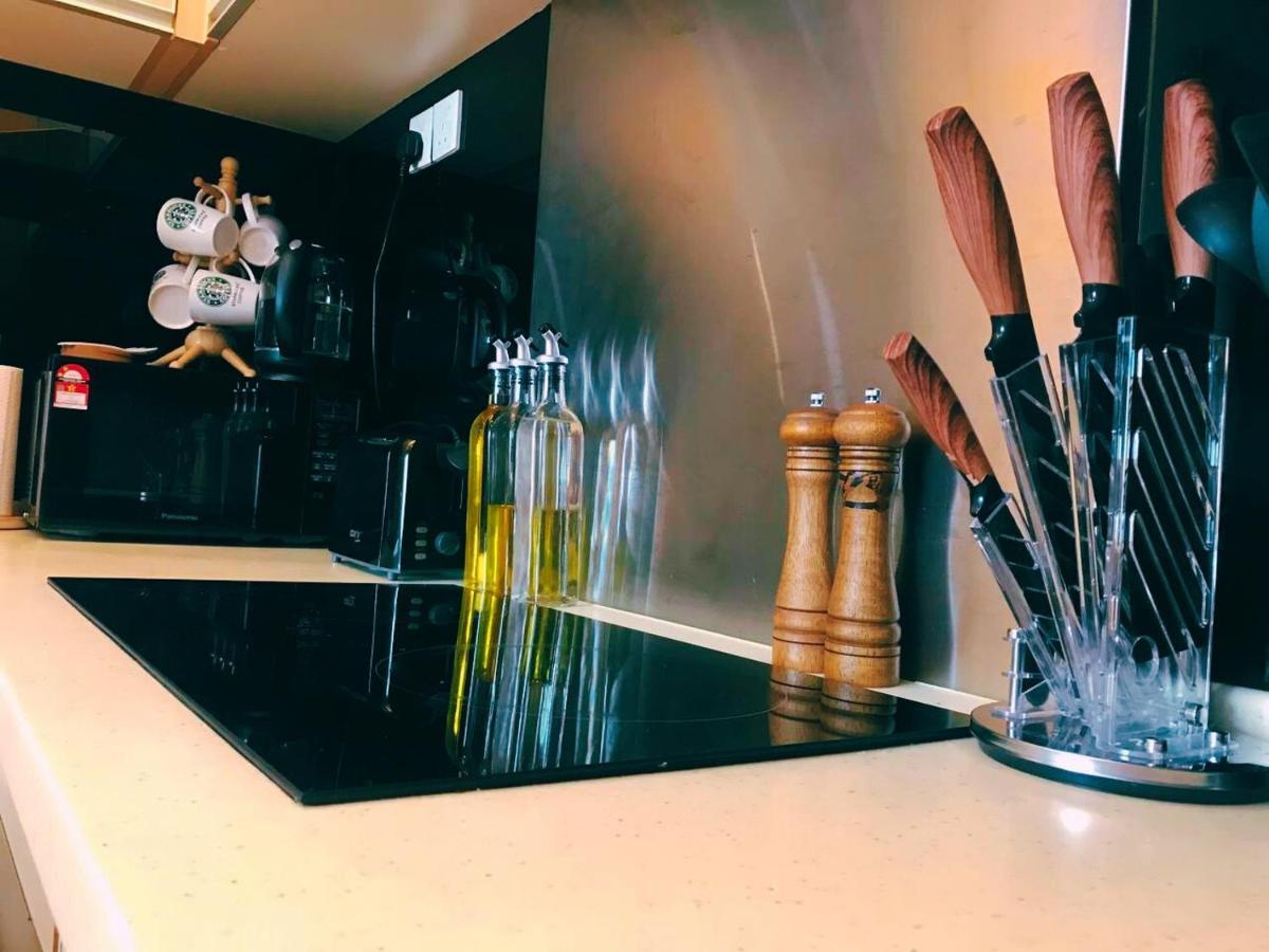 Backpackers Cozy Apartment Kl Sentral กัวลาลัมเปอร์ ภายนอก รูปภาพ